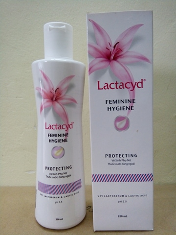 Dụng dịch vệ sinh phụ nữ Lactacyd Feminine hygiene 250ml
